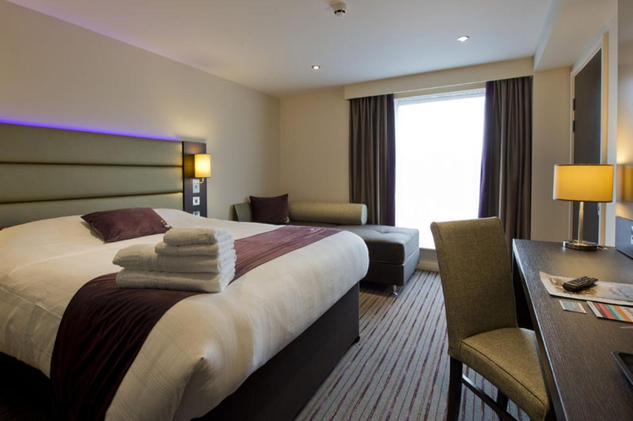 Premier Inn Glasgow Pacific Quay Exterior foto